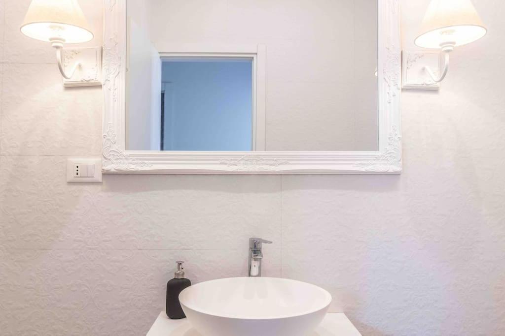 Cozy House In The Heart Of Bologna Apartment Bagian luar foto