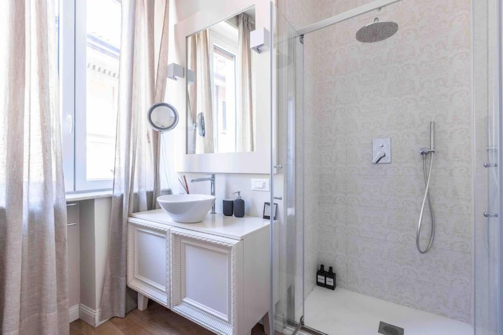 Cozy House In The Heart Of Bologna Apartment Bagian luar foto